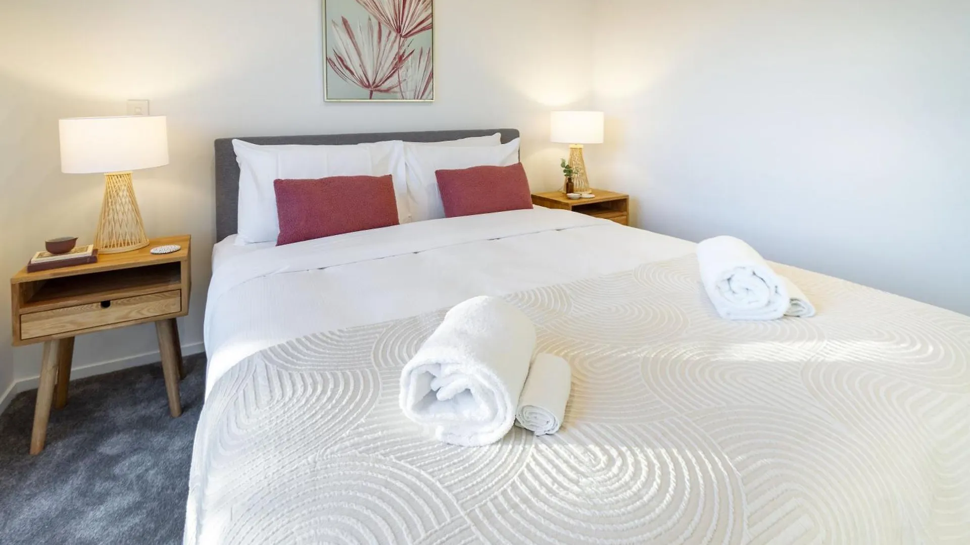 Best Of Central Christchurch 2 Bed 2 Bath