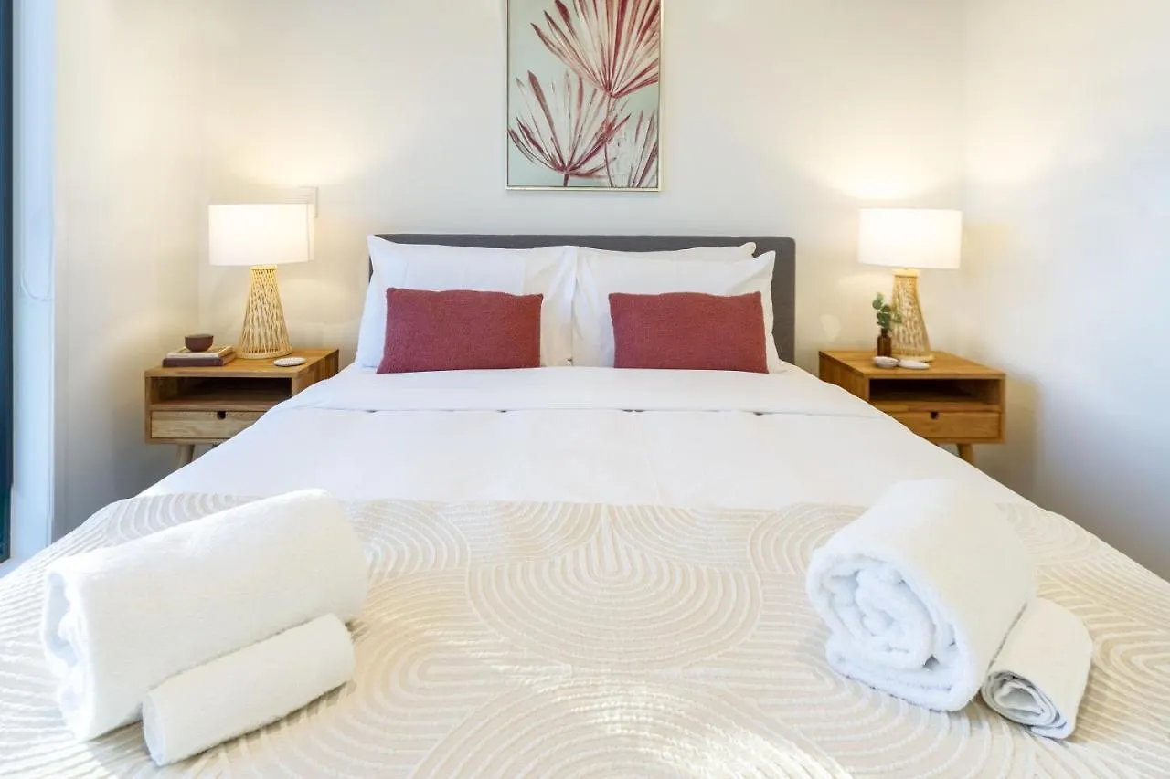 Best Of Central Christchurch 2 Bed 2 Bath 0*,